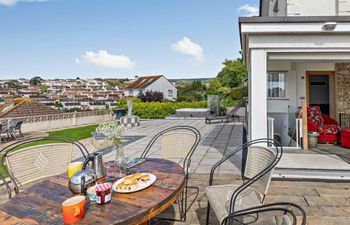 3 Bed in Teignmouth Holiday Cottage