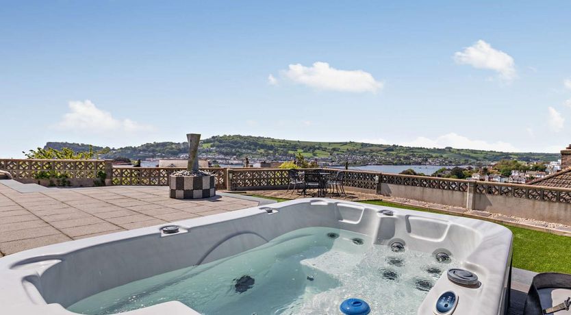 Photo of 3 Bed in Teignmouth