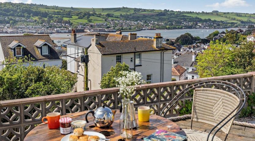 Photo of 3 Bed in Teignmouth