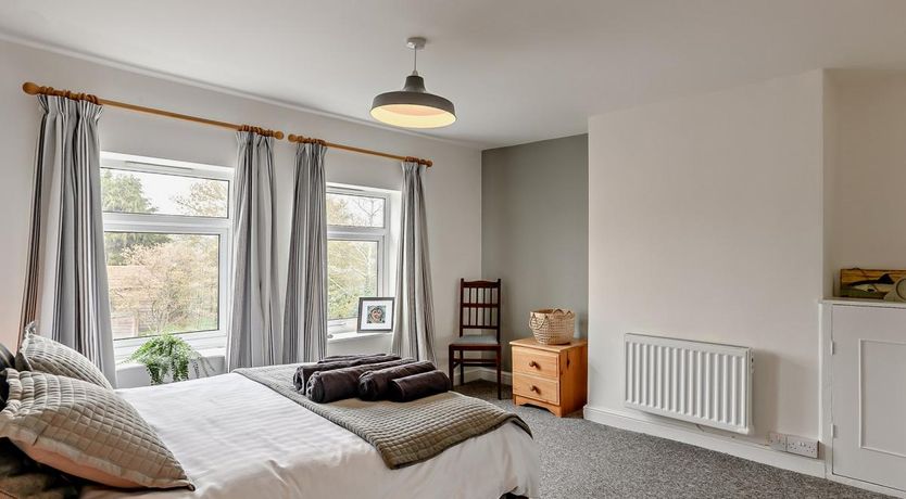 Photo of 2 Bed in Briston