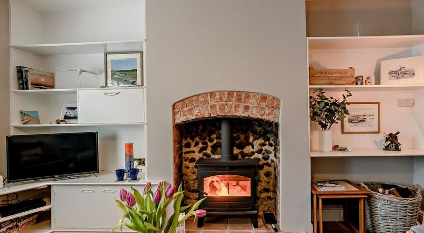 Photo of 2 Bed in Briston