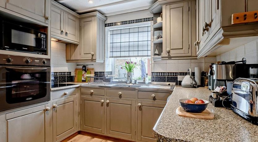 Photo of 2 Bed in Briston