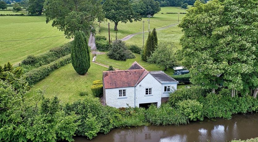 Photo of Cottage in South Wales