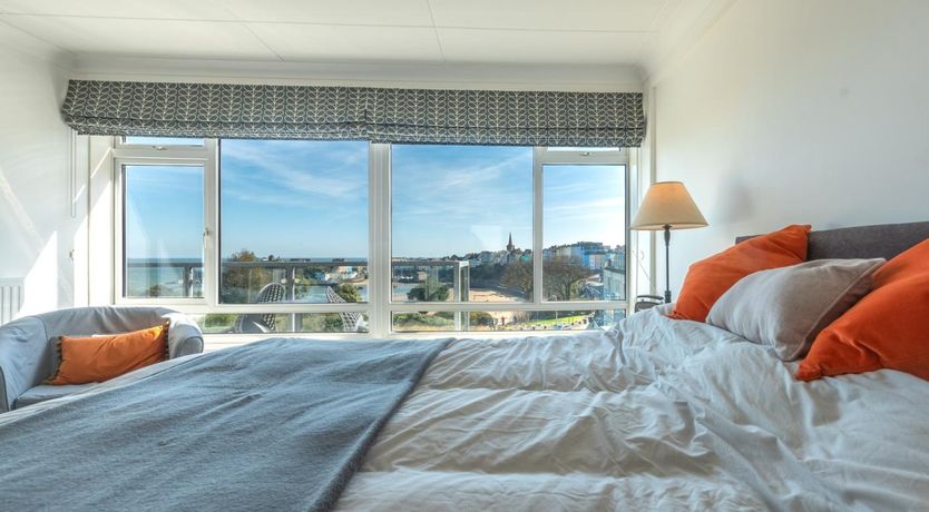 Photo of 2 Bed in Tenby