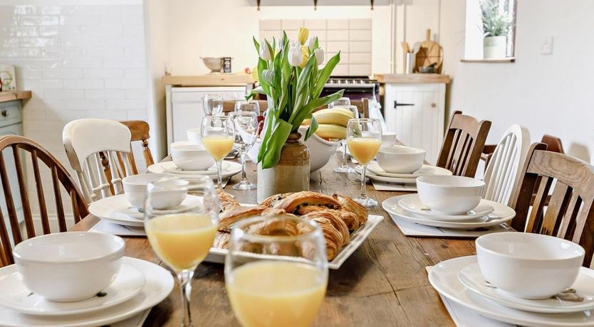 Photo of 6 Bed in Westbury-on-Severn