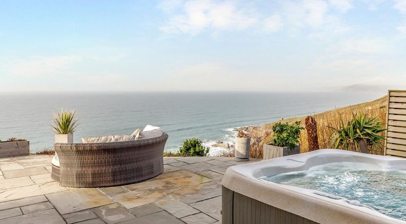 Photo of in Whitsand Bay (91328)