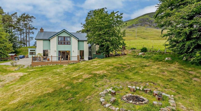 Photo of 5 Bed in Glenshee