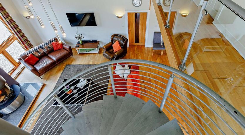 Photo of 5 Bed in Glenshee