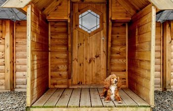 Log Cabin in Glasgow and Clyde Valley Holiday Cottage