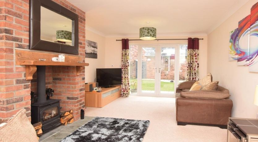 Photo of 3 Bed in Wool