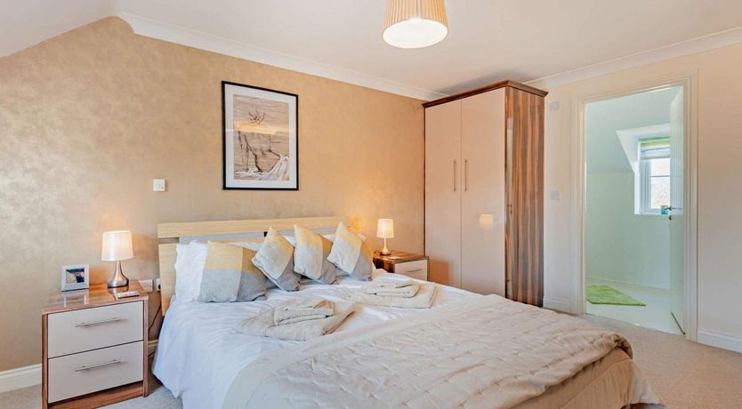 Photo of 3 Bed in Wool