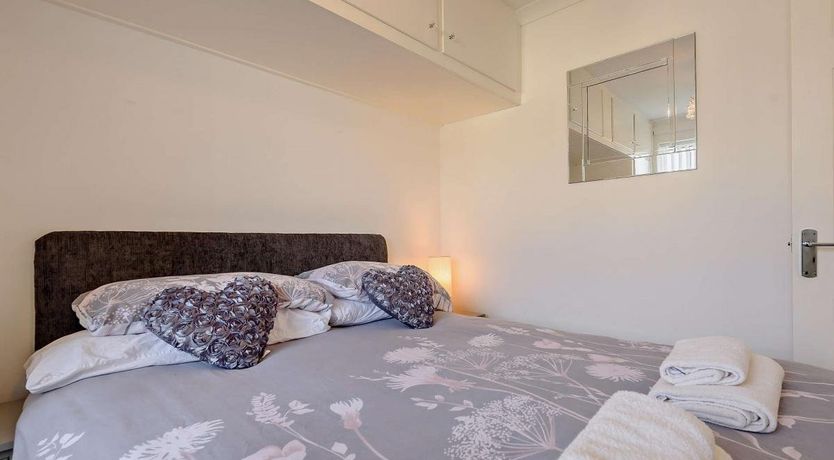 Photo of 2 Bed in Scurlage