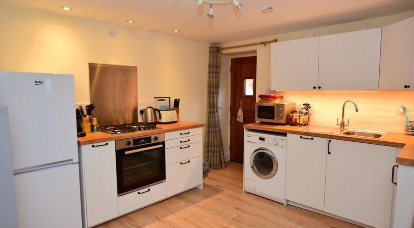 Photo of 2 Bed in Bolehill