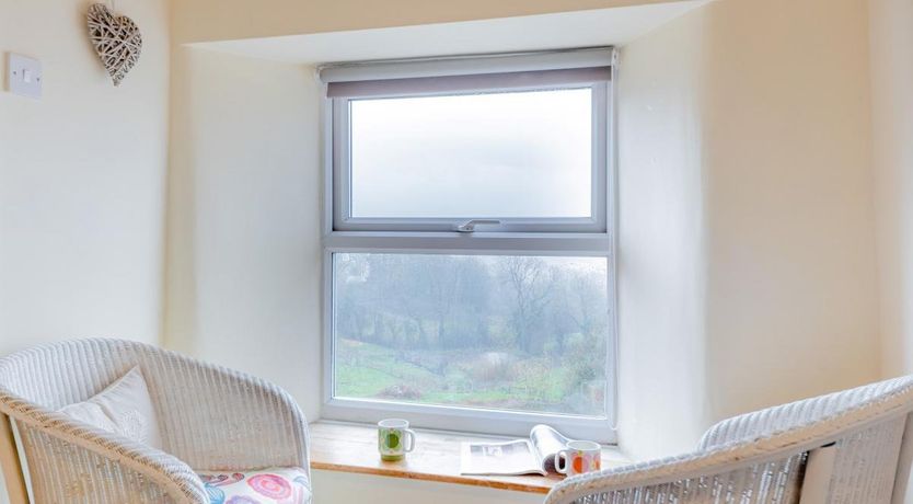 Photo of 2 Bed in Bolehill