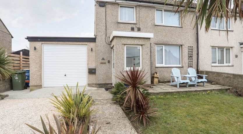 Photo of 2 Trem-Y-Mor