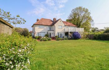 Halsey Holiday Cottage