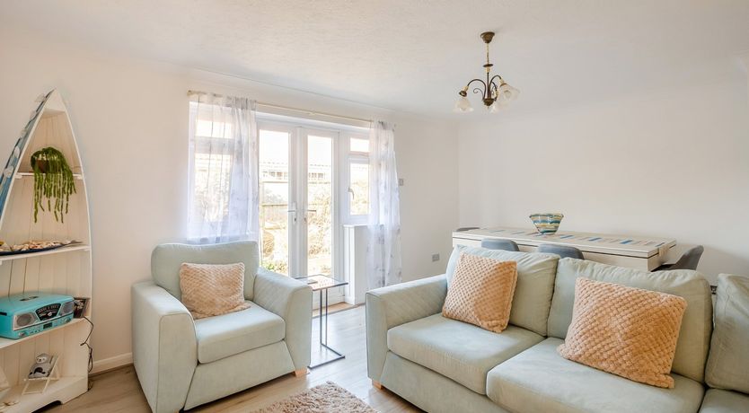 Photo of 44 West Front Road