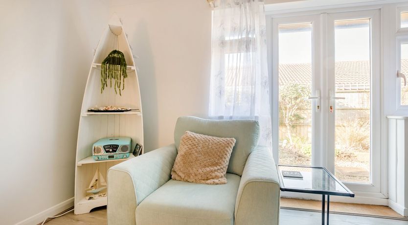 Photo of 44 West Front Road