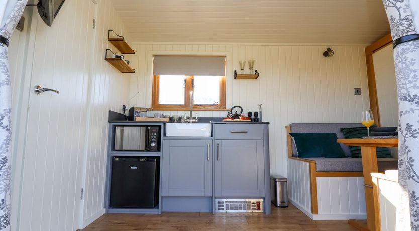 Photo of Cariad Bach