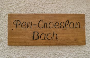 Pen-Croeslan Bach Holiday Home