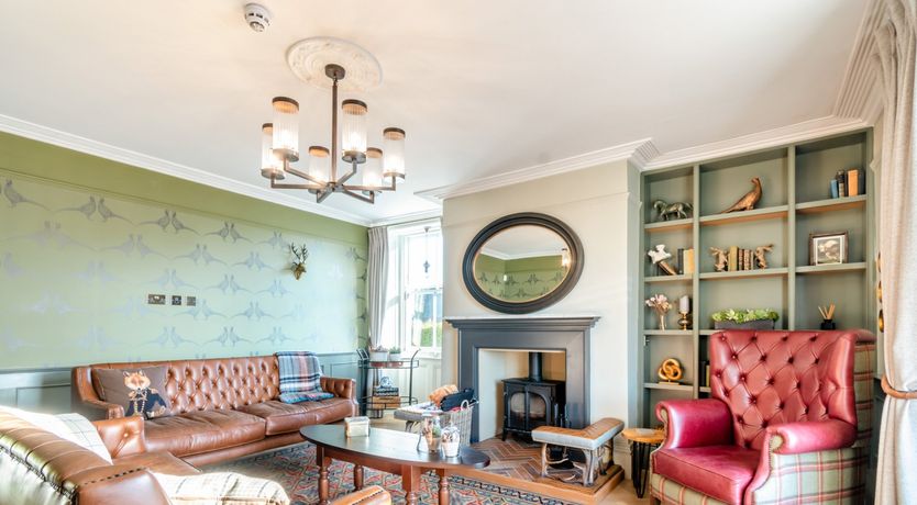 Photo of Carlton Manor