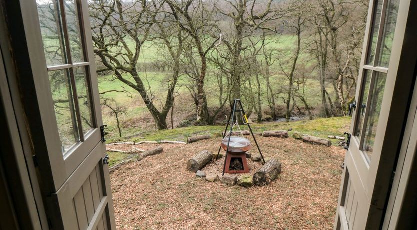 Photo of The Hideaway, Shepherd's Hut