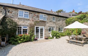 Henwood Barn Holiday Home