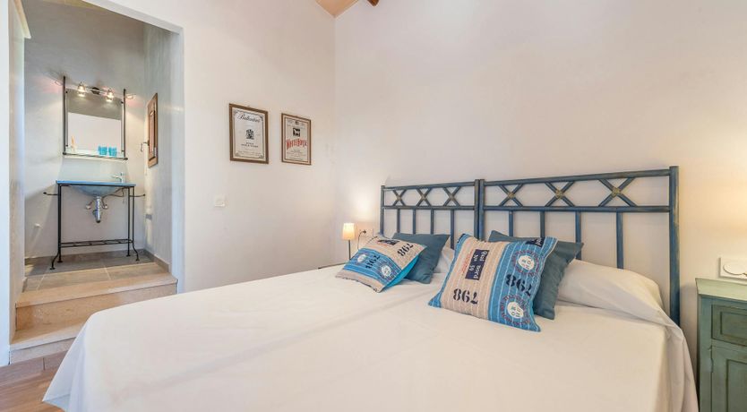 Photo of The Sun On My Shoulder