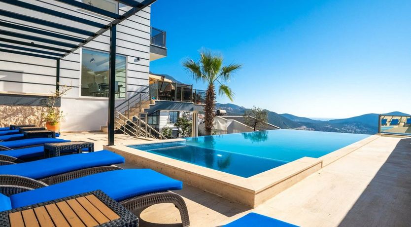 Photo of Serenity Hill