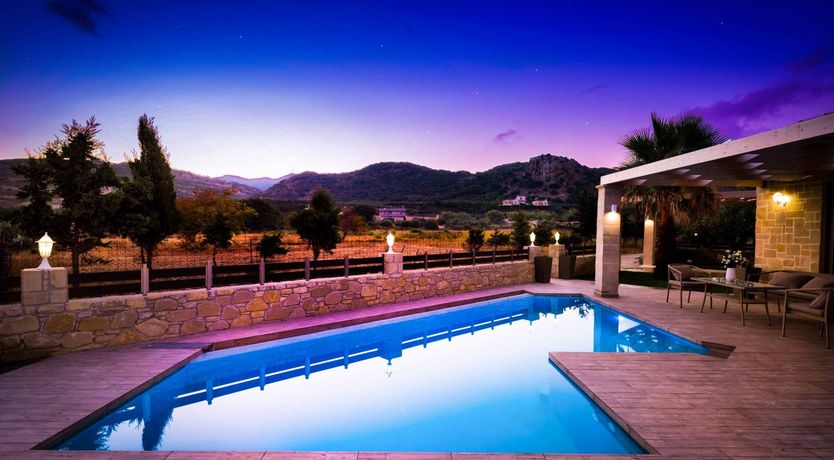 Photo of Dancing Moon