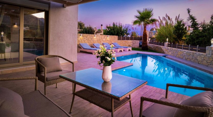 Photo of Dancing Moon