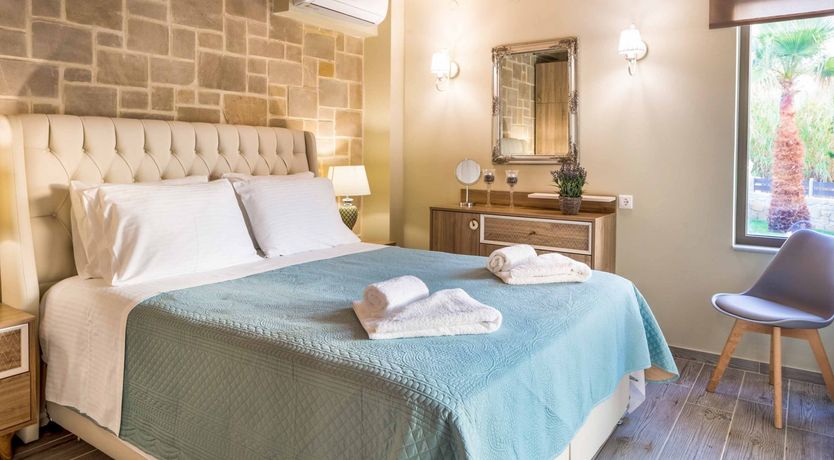 Photo of Dancing Moon