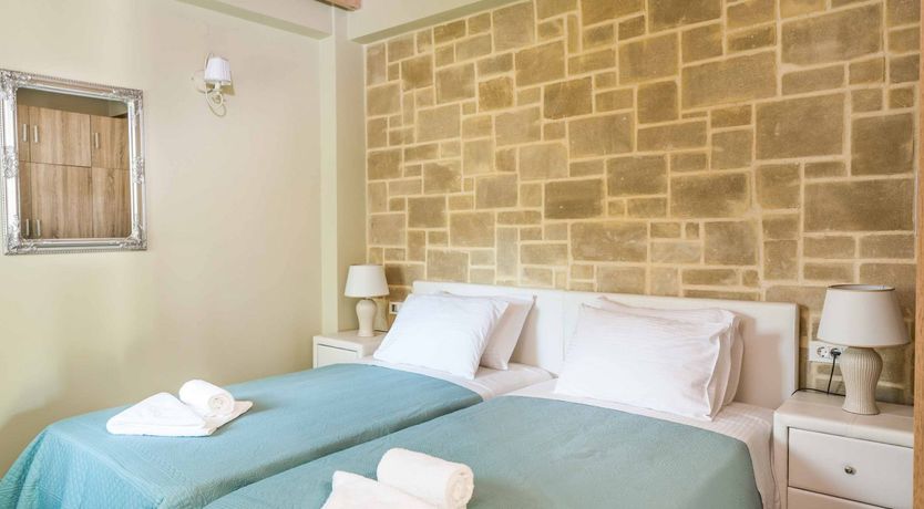 Photo of Dancing Moon