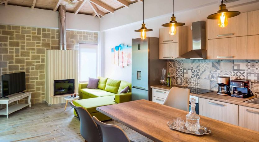 Photo of Dancing Moon