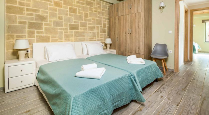 Photo of Dancing Moon