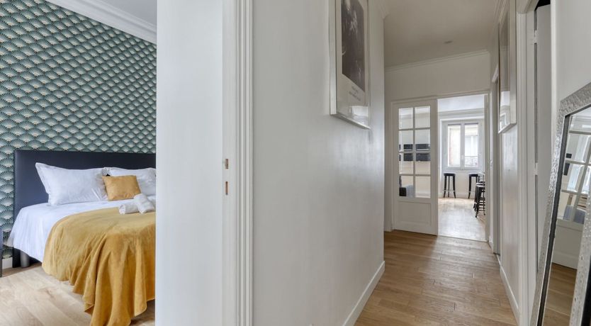 Photo of French Pearl