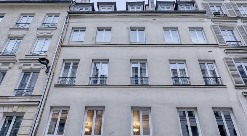 Photo of French Pearl