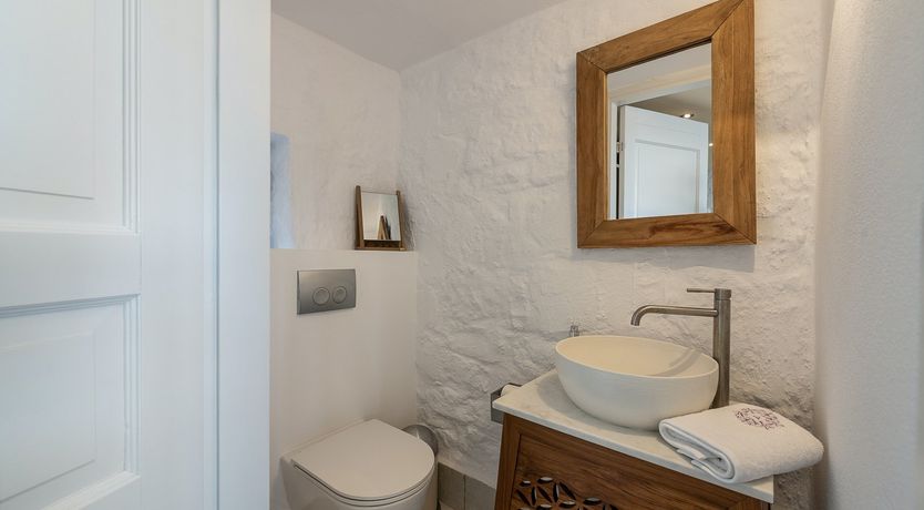 Photo of The Blue Eye