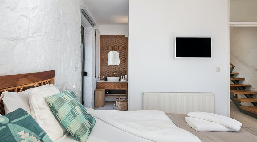 Photo of The Blue Eye