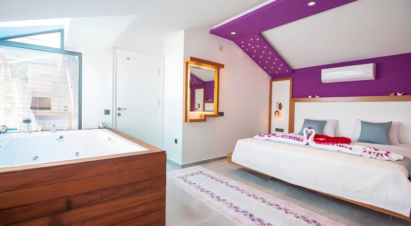 Photo of Old Stone & Leaf