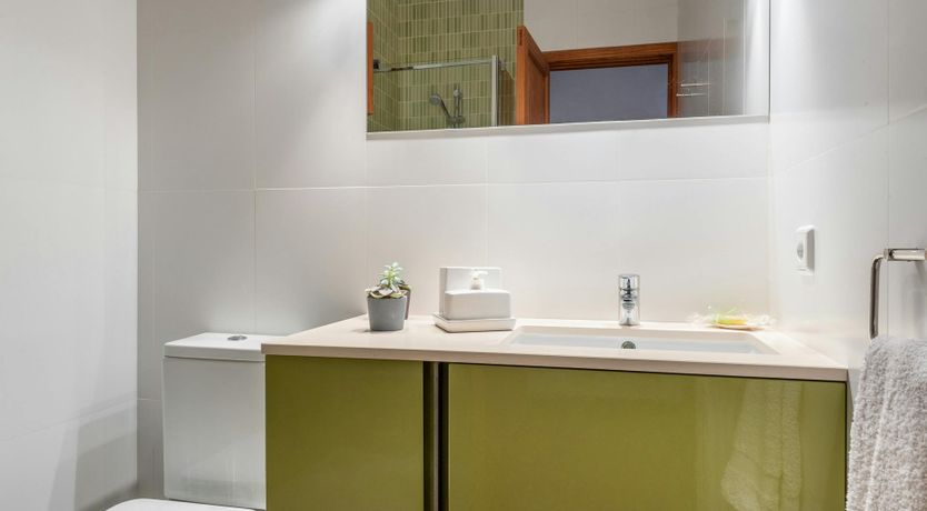 Photo of White Oak & Vine