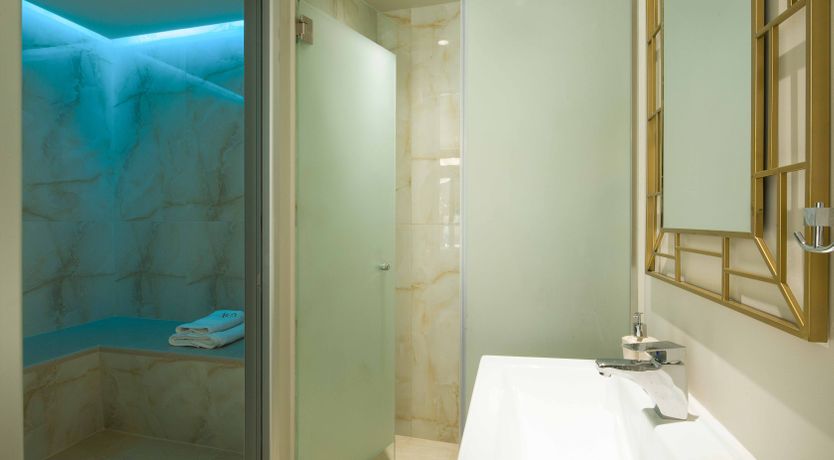 Photo of The Red Rose