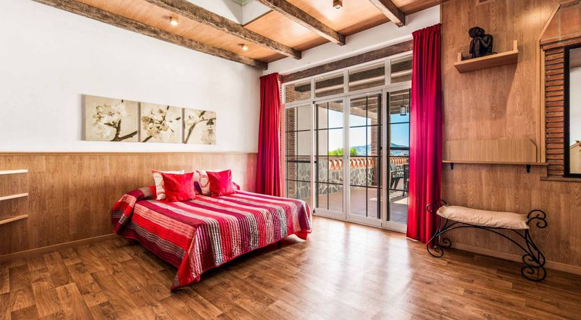 Photo of Terracotta & Fig