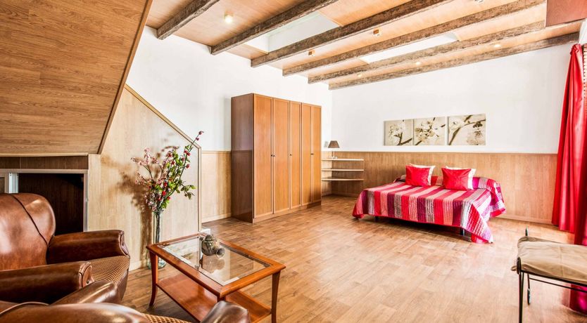 Photo of Terracotta & Fig