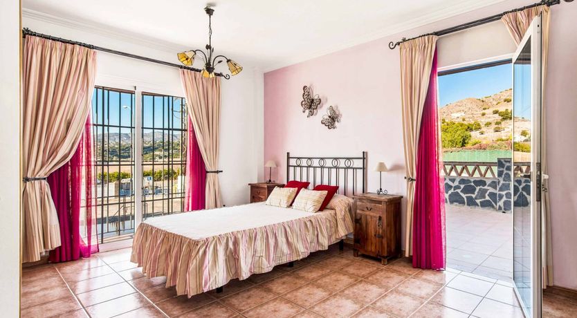 Photo of Terracotta & Fig