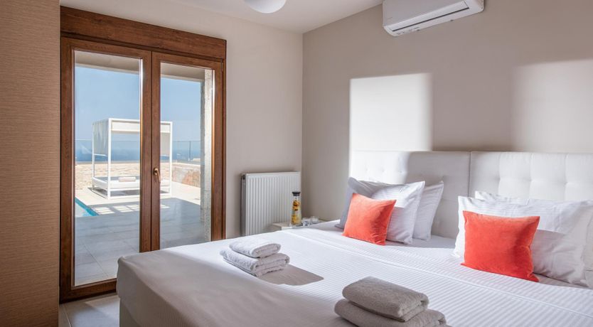 Photo of The Muse of Crete