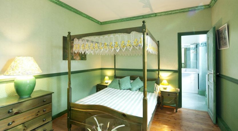 Photo of Chateau Chic