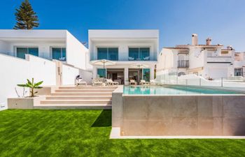 Dreaming Of Andalusia Villa