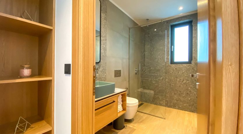 Photo of The Grecian Heart