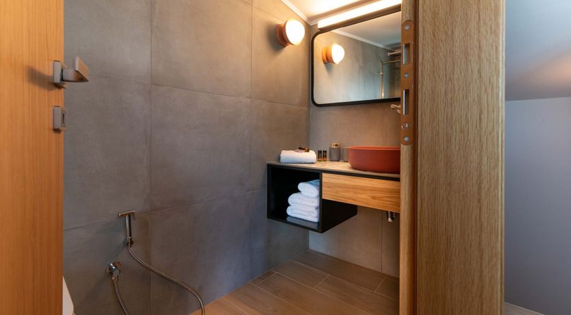 Photo of The Grecian Heart